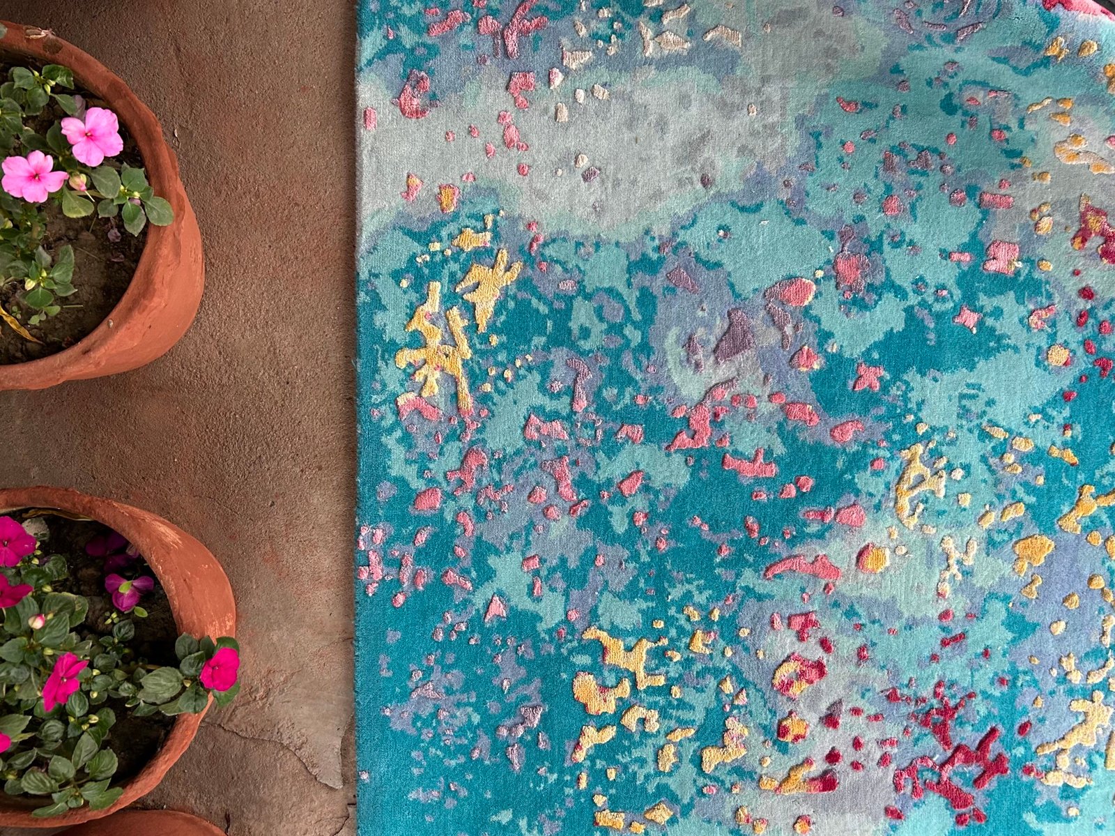 KNOTTY EXPRESSION RUG - Image 6